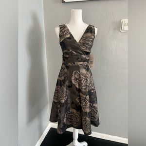 Robbie Bee Floral Dress Size 4P